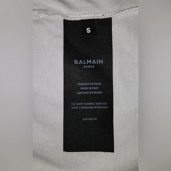 BALMAIN Kiss Printed Logo Relaxed T-Shirt - Picture 8 of 9